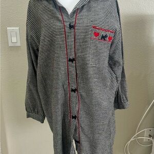 Women's Black and White hound tooth Scotty dog sleep shirt with dog buttons